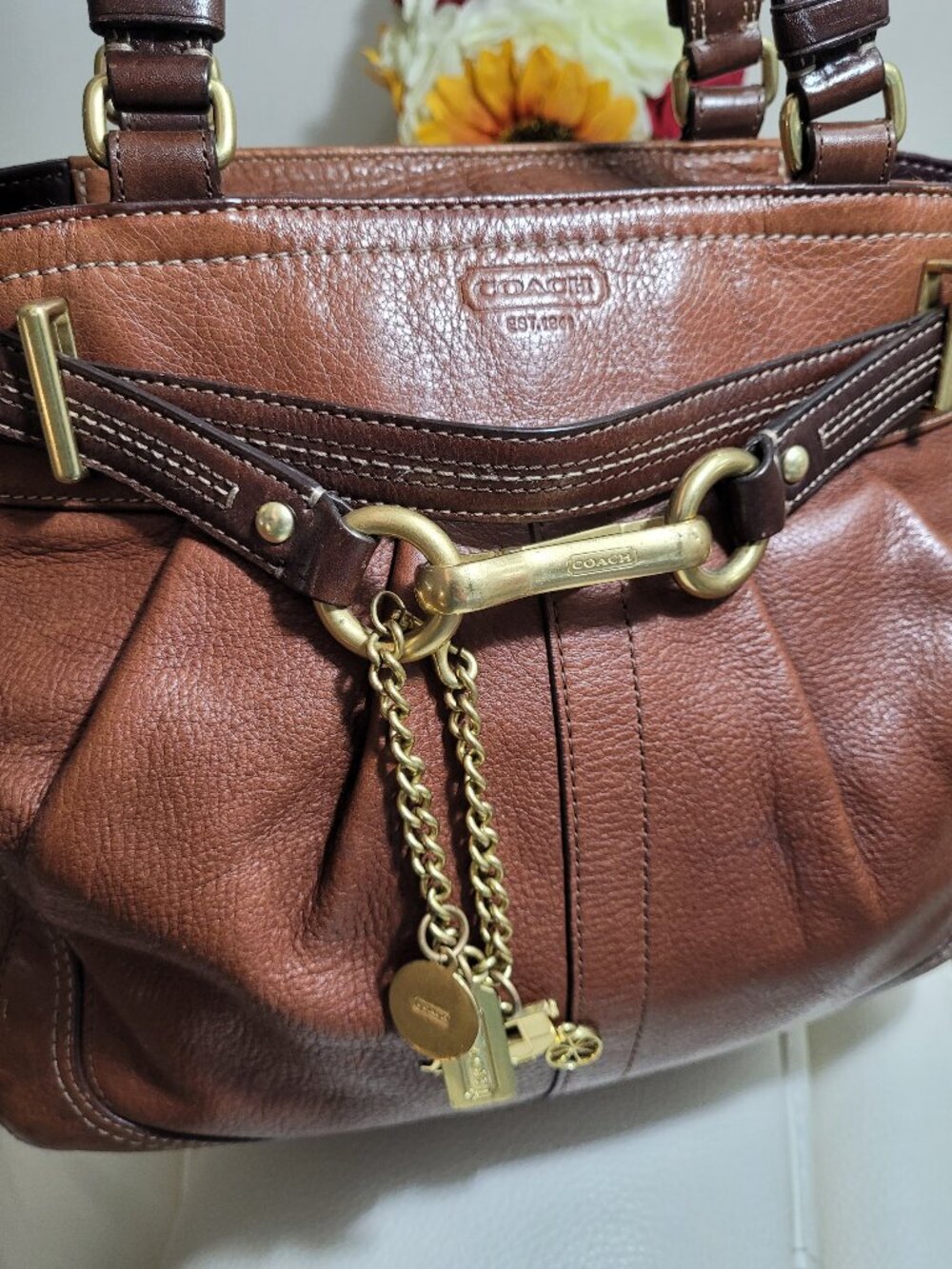 COACH* Rare* Y2K*Two Toned*Pebbled Leather*Hampton Handbag*Cognac/Brown